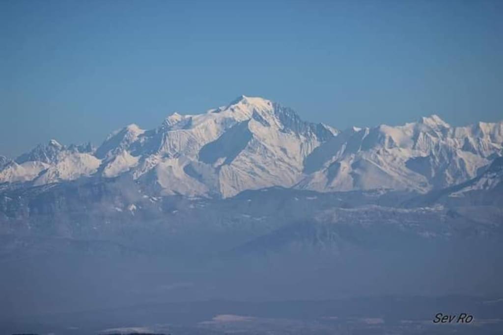 Le Gite Des Cascades Bassy Kültér fotó